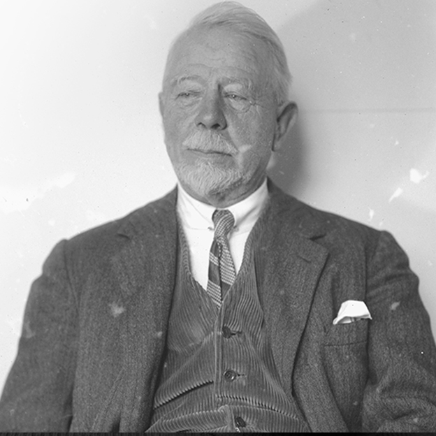 Tr&auml;ffa formgivaren, Johan Rohde